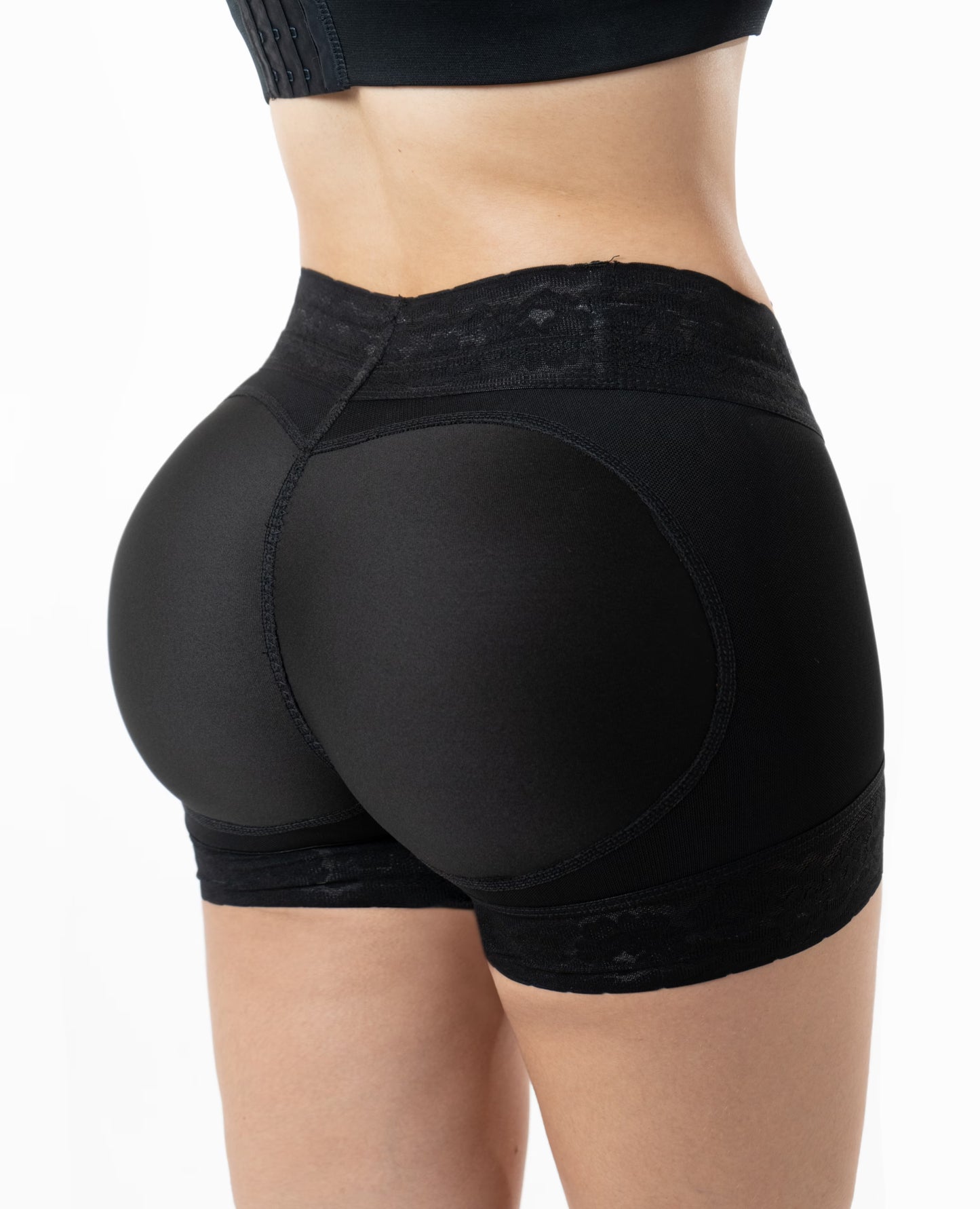 PANTY LEVANTA COLA Y CONTROL ABDOMEN